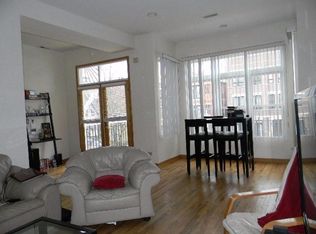 3212 S Racine Ave #2, Chicago, IL 60608