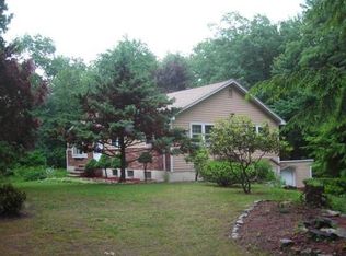 1 Locust St, North Reading, MA 01864