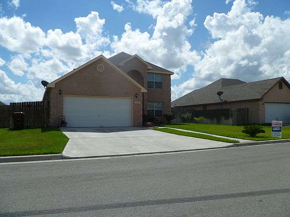2nd image of 1905 Brook Ln