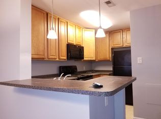 10303 Appalachian Cir, Oakton, VA 22124
