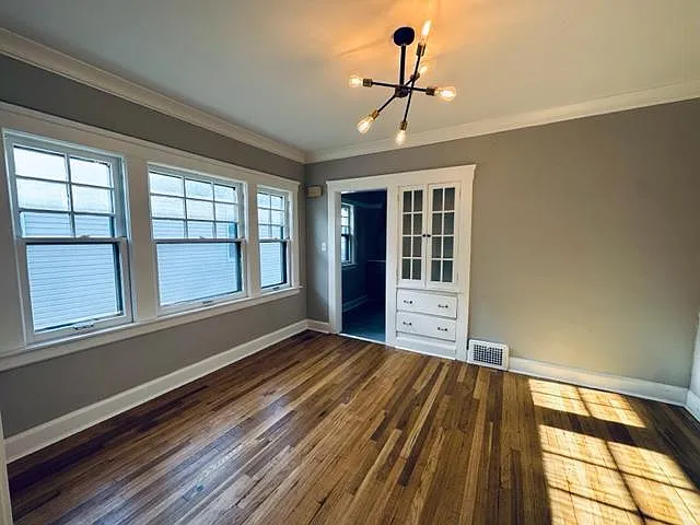 2058 Bunts Rd #LOWER — Photo 12