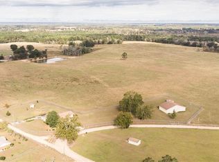 571 NE Maryann Prescott Rd, Glennville, GA 30427