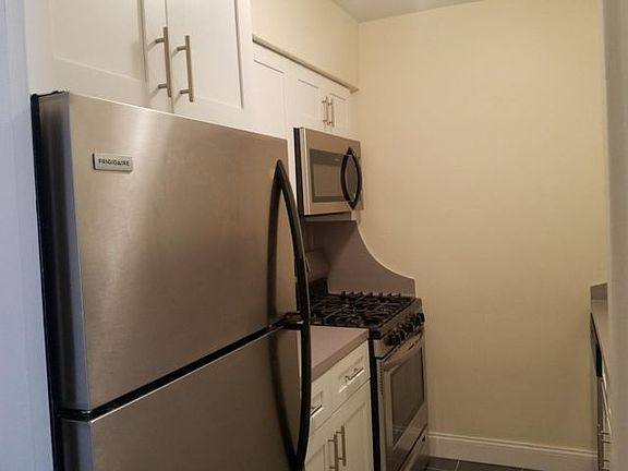 2nd image of 3310 Nostrand Ave APT L4