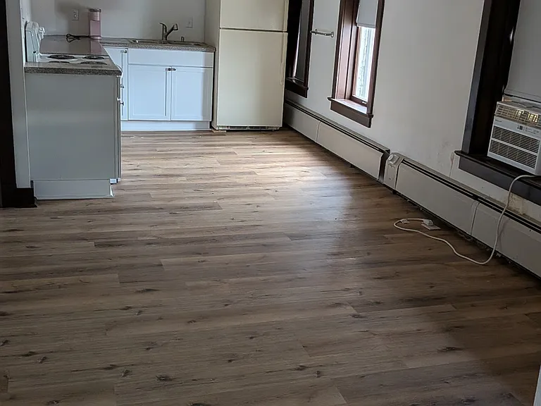 917 3rd Ave #1 — Photo 1