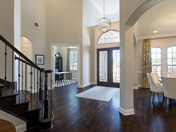 2nd image of 5605 Chalice Dr