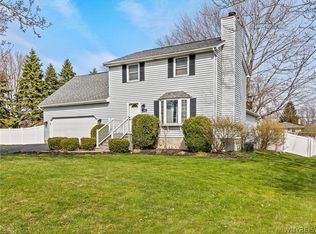 236 Ferndale Rd, Williamsville, NY 14221