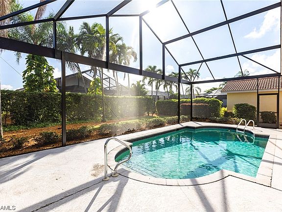 2nd image of 9515 Mariners Cove Ln