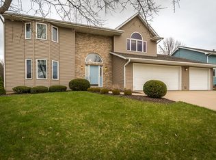1164 Hampton Ct, Iowa City, IA 52240