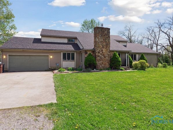 508 E Holmes St, Deshler, OH 43516