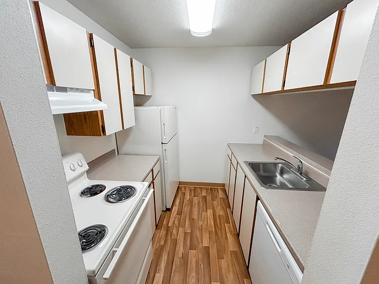 Stone Creek Apartments Beaverton — Photo 48
