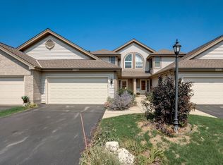 1915 Springbrook N UNIT B, Waukesha, WI 53186
