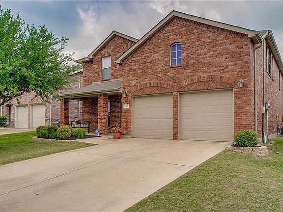 2nd image of 303 Highland Park Ln