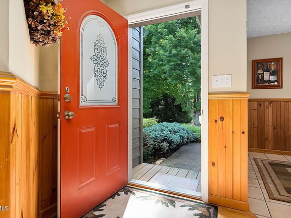4th image of 340 & 338 Red Tail Mountain Dr
