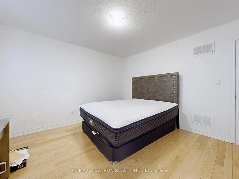 22 Pietrowski Dr #UPPER — Photo 38