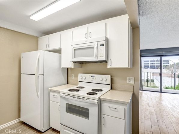 3530 Elm Ave UNIT 215, Long Beach, CA 90807