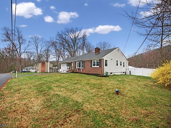 4th image of 5 Birch Rd
