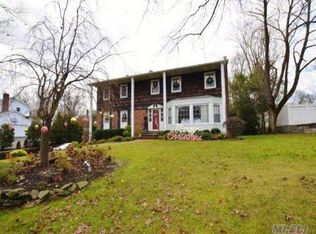 19 Arleigh Rd, East Northport, NY 11731