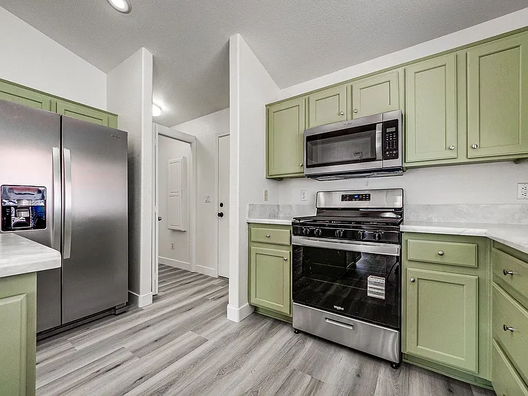 7724 Rye Canyon Dr — Photo 16