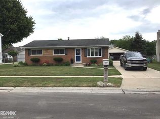 53716 Brentwood Dr, New Baltimore, MI 48047