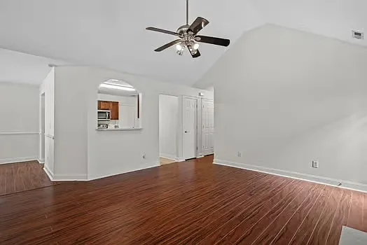 13605 Glencreek Ln — Photo 3