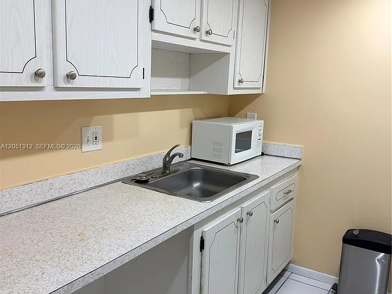 14311 N Kendall Dr #312A — Photo 2