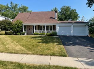 1634 Cambourne Ln, Schaumburg, IL 60194