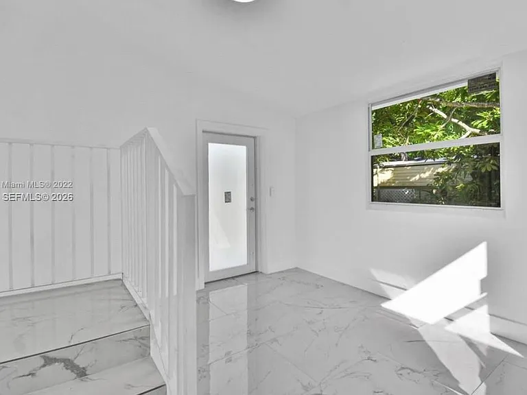 6391 SW 39th St — Photo 12