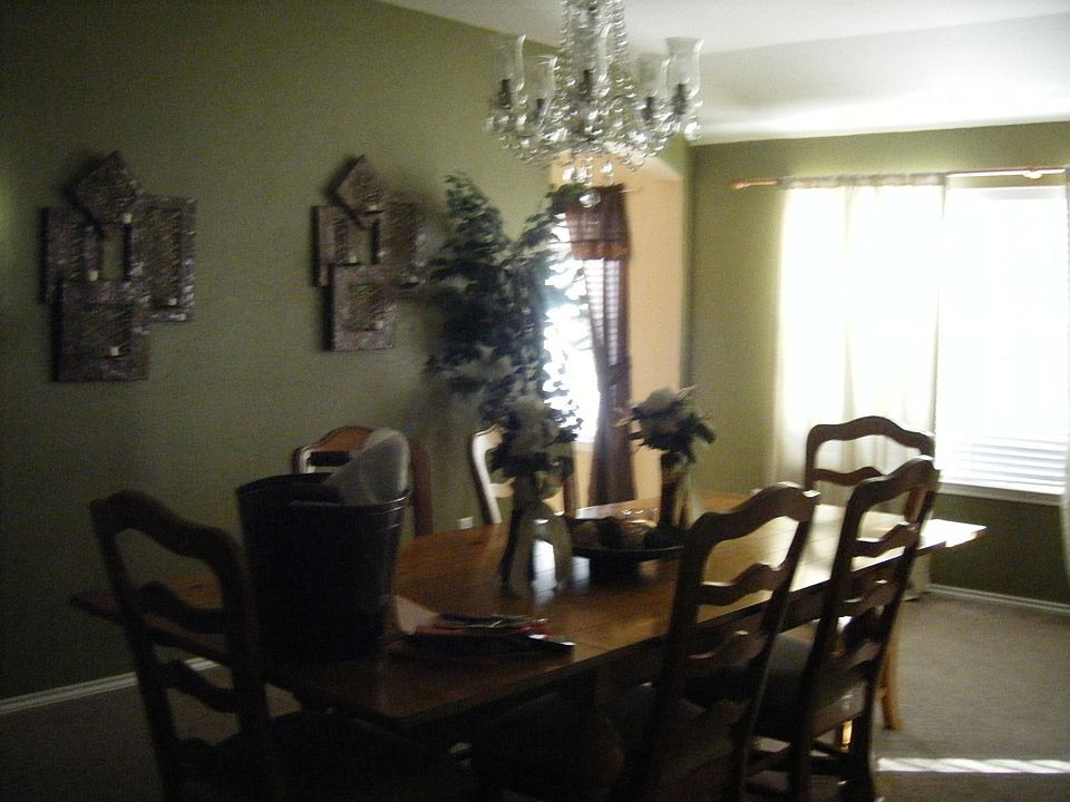 formal dining could be 2nd livingroom