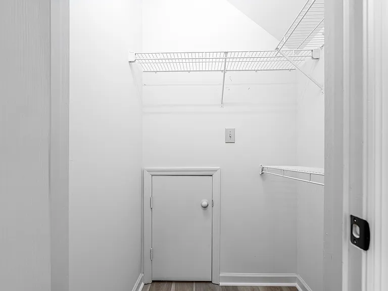 2718 Buckner Ln — Photo 30