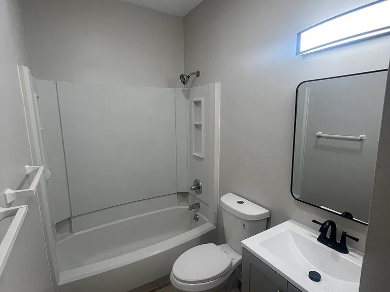 1427 N Clayton St #1 — Photo 8
