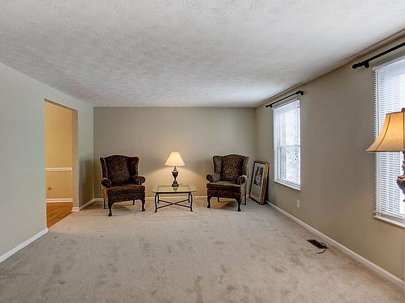 4th image of 9982 Bannon Ct