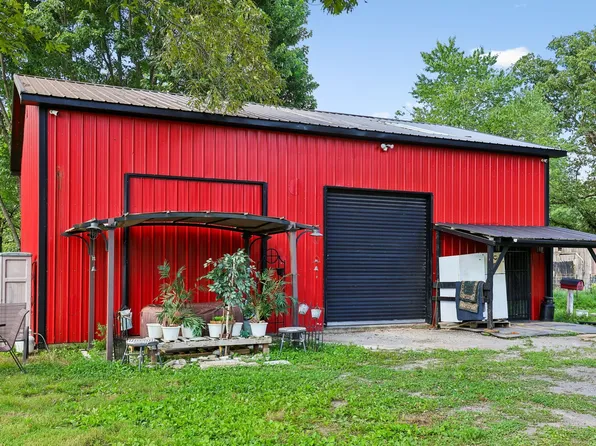 206 Louis Perry Ln, Manchester, TN 37355
