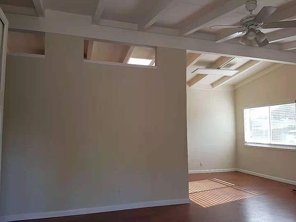 5th image of 2520 Warburton Ave