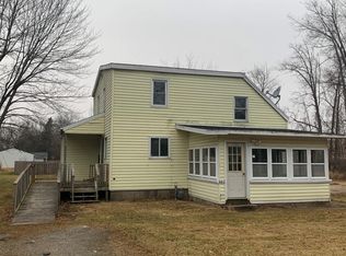 4411 6th St, Menominee, MI 49858