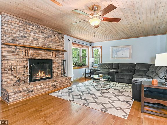 4th image of 20877 Juno Ct N