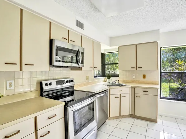 2205 Aspen Way #2205, Boynton Beach, FL 33436