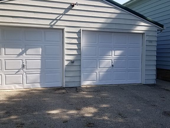 2 stall detached garage