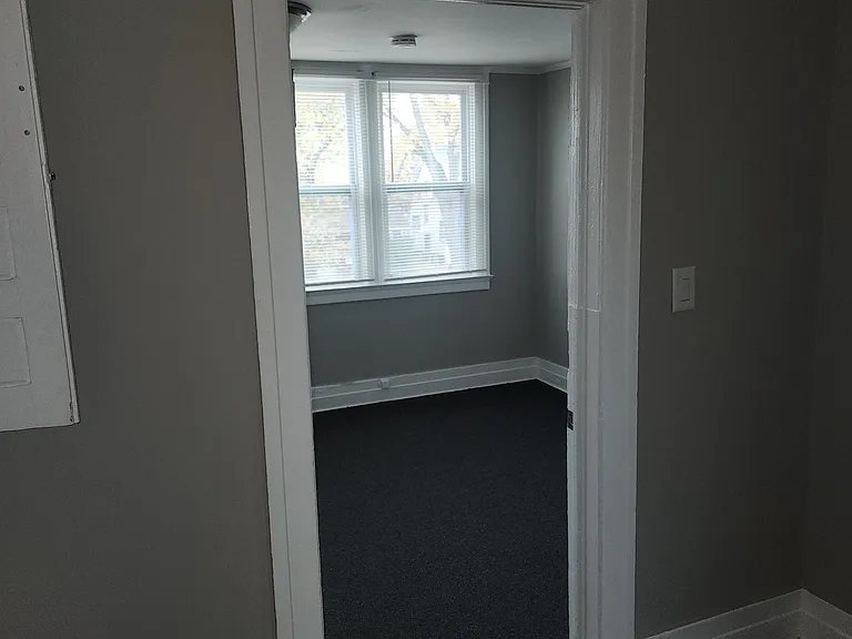 222 Eason St — Photo 14