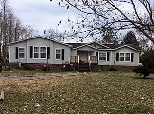 1143 Hobbs Rd, Emporia, VA 23847