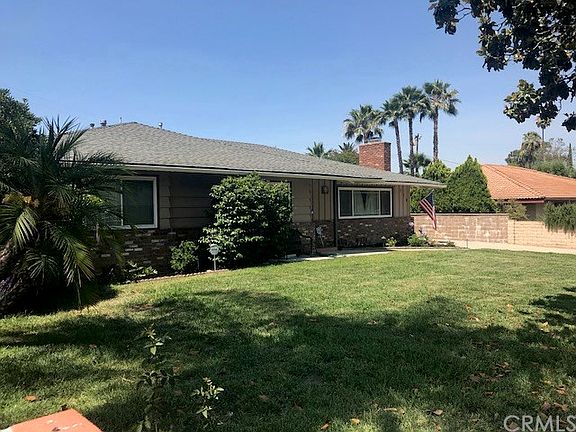 4th image of 518 Smoketree Dr