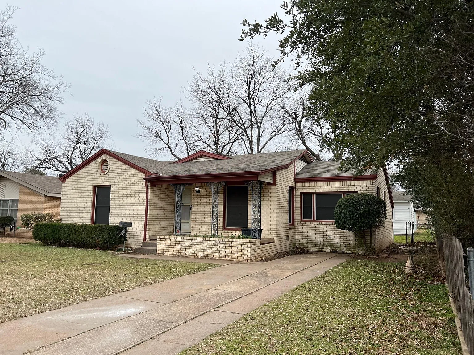 3 bed, 2.0 bath, 1736 sqft, $1,950 — Photo 1
