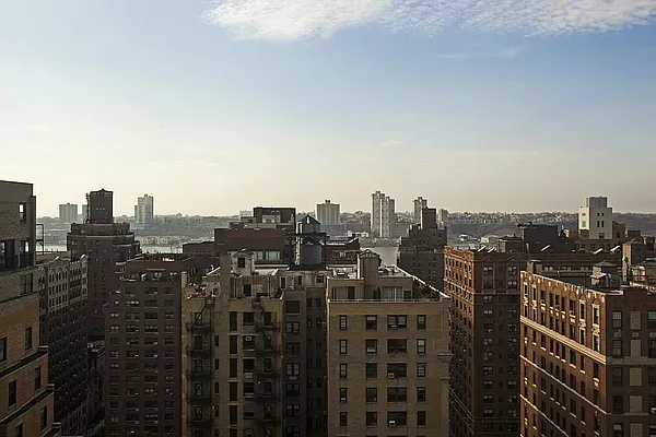 Rented by Corcoran | media 19