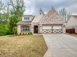 8200 Donnington Ct, Fort Smith, AR 72916