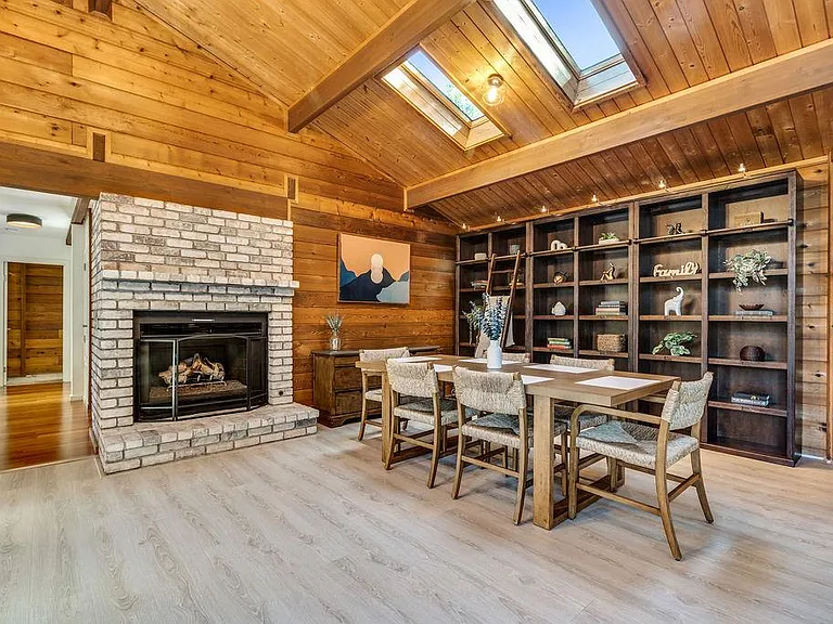 260 Juanita Ave — Photo 8
