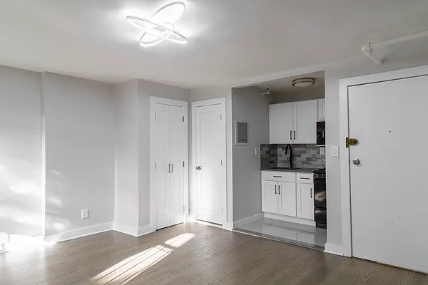 Rented by Prime Square Realty | media 1