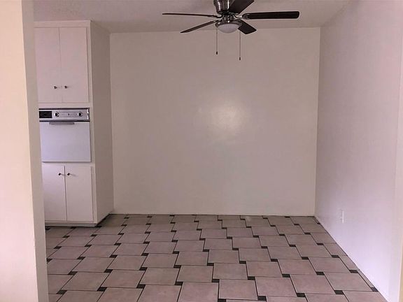 3rd image of 17433 Vanowen St APT 38