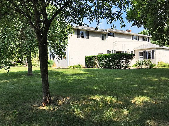 5th image of 2674 Westmont Blvd