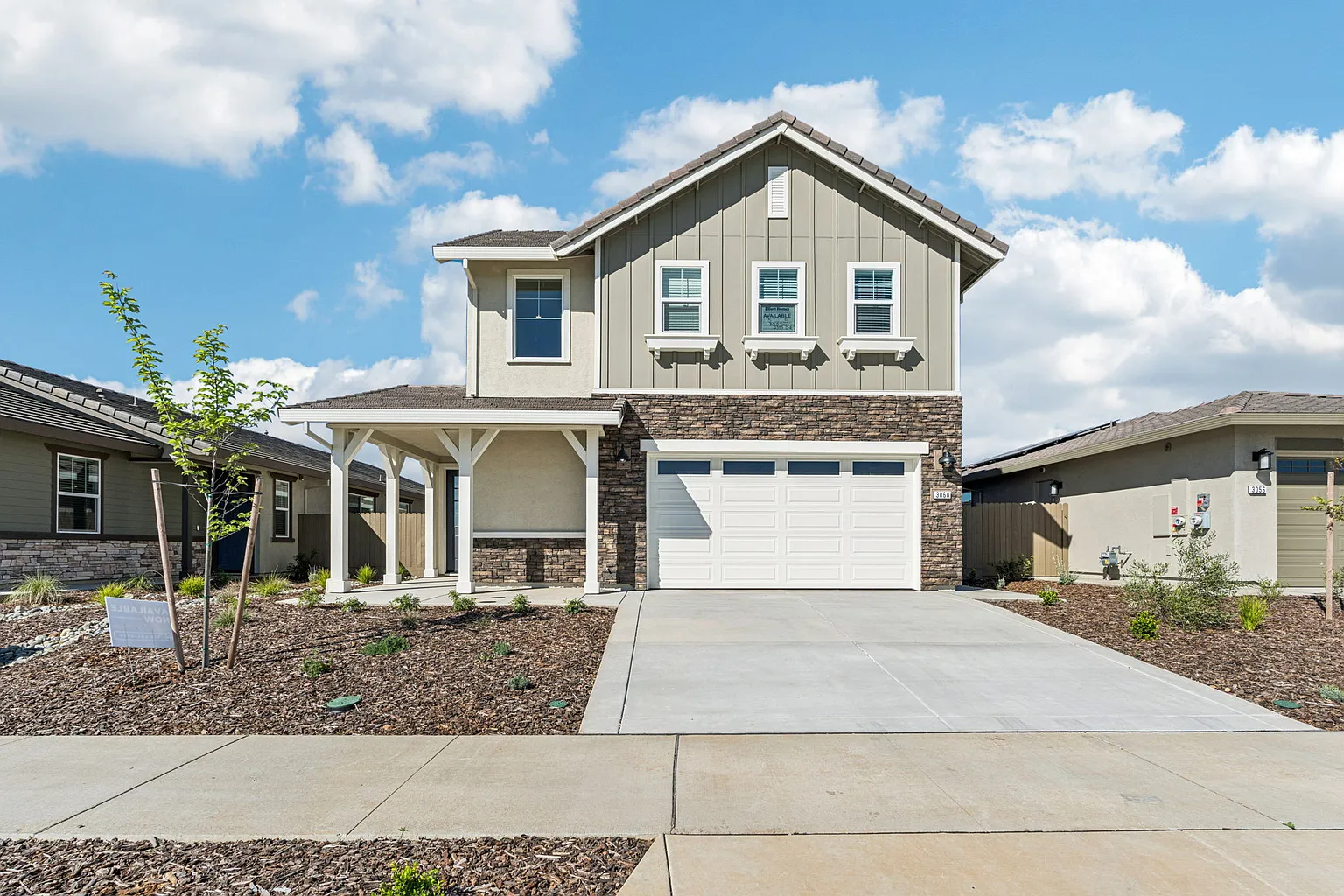 3060 Irazu Way photo 1