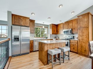 7332 Kittredge Cir, Albertville, MN 55301