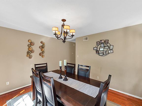 Another view of the dining room.